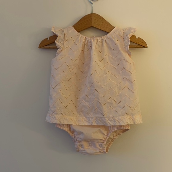 GAP Pink Jumpsuit with Textured Design - Picture 1 of 3